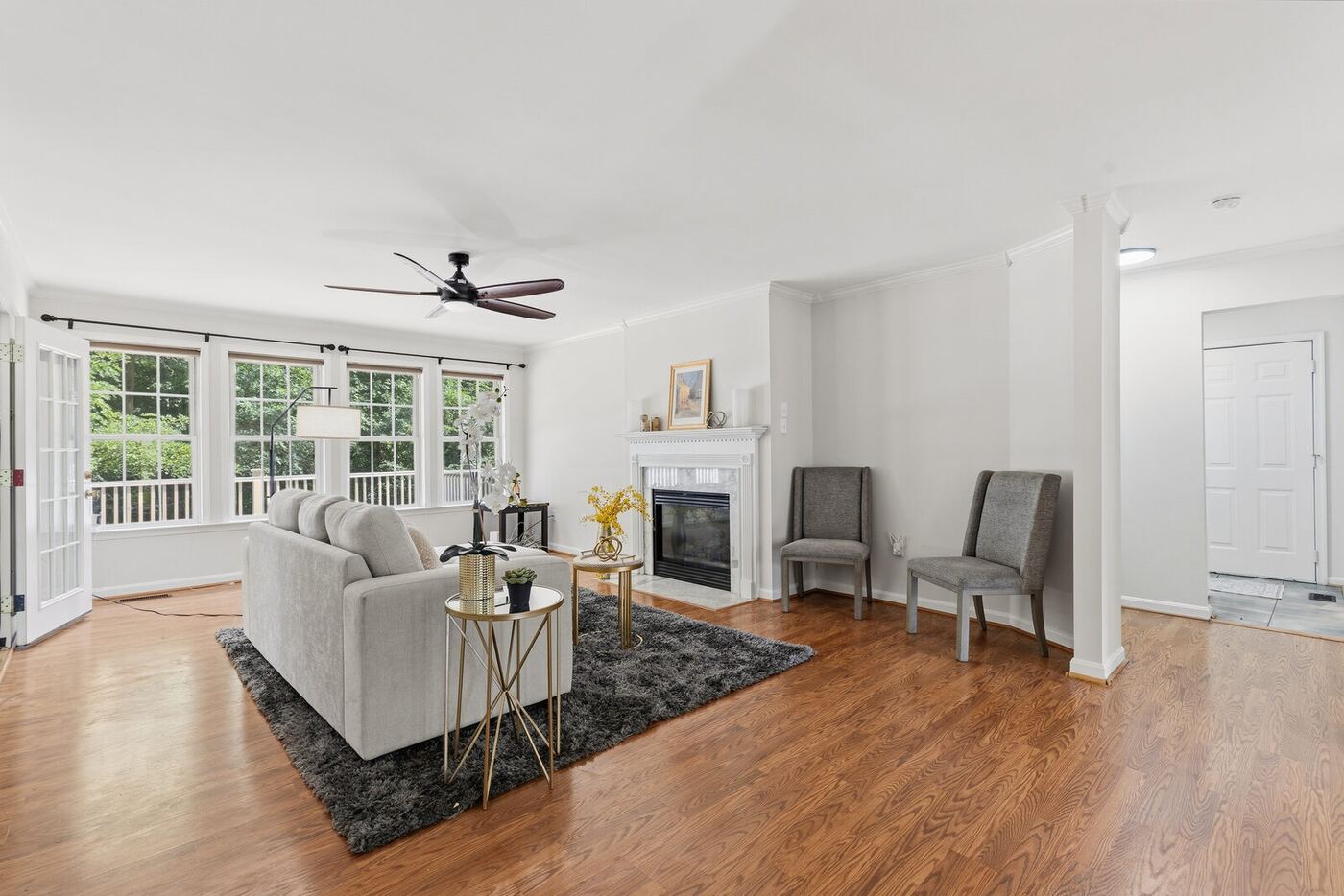 Living area with fireplace